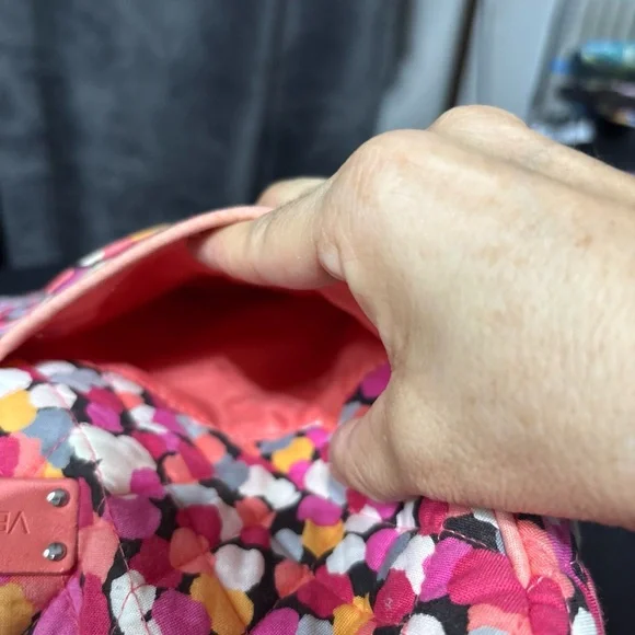 Vera Bradley Pixie Confetti Carry All Crossbody Hipster Purse Lightly Used - Picture 9 of 16